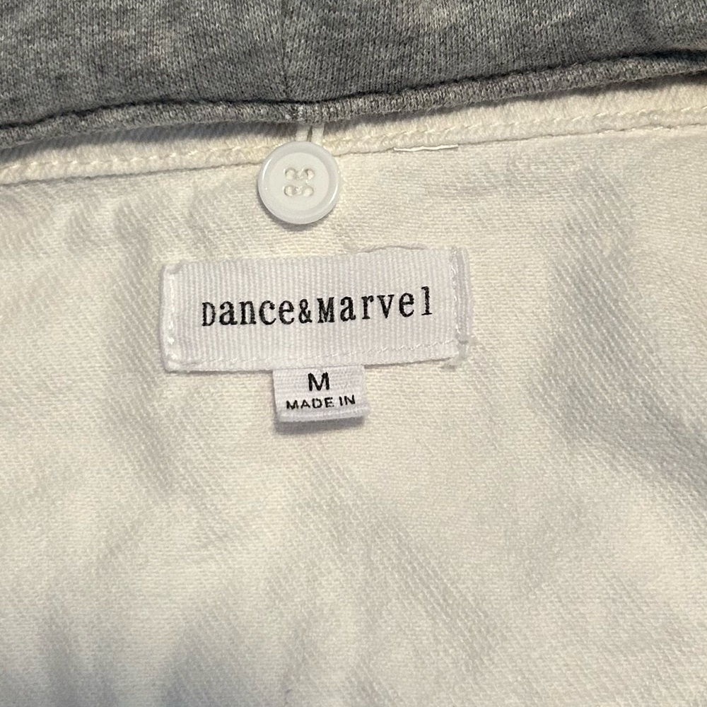 Dance & Marvel white denim cropped jacket with detachable hood. Size M - Picture 4 of 6